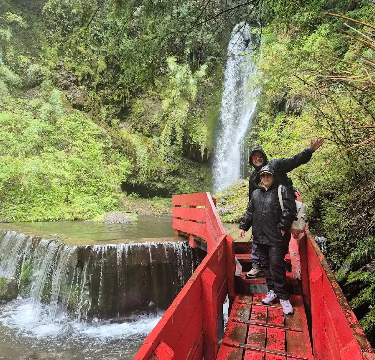 Viajero de Xturismo en Pucón, Huilo Huilo, Termas y Centro de Montaña Pillán